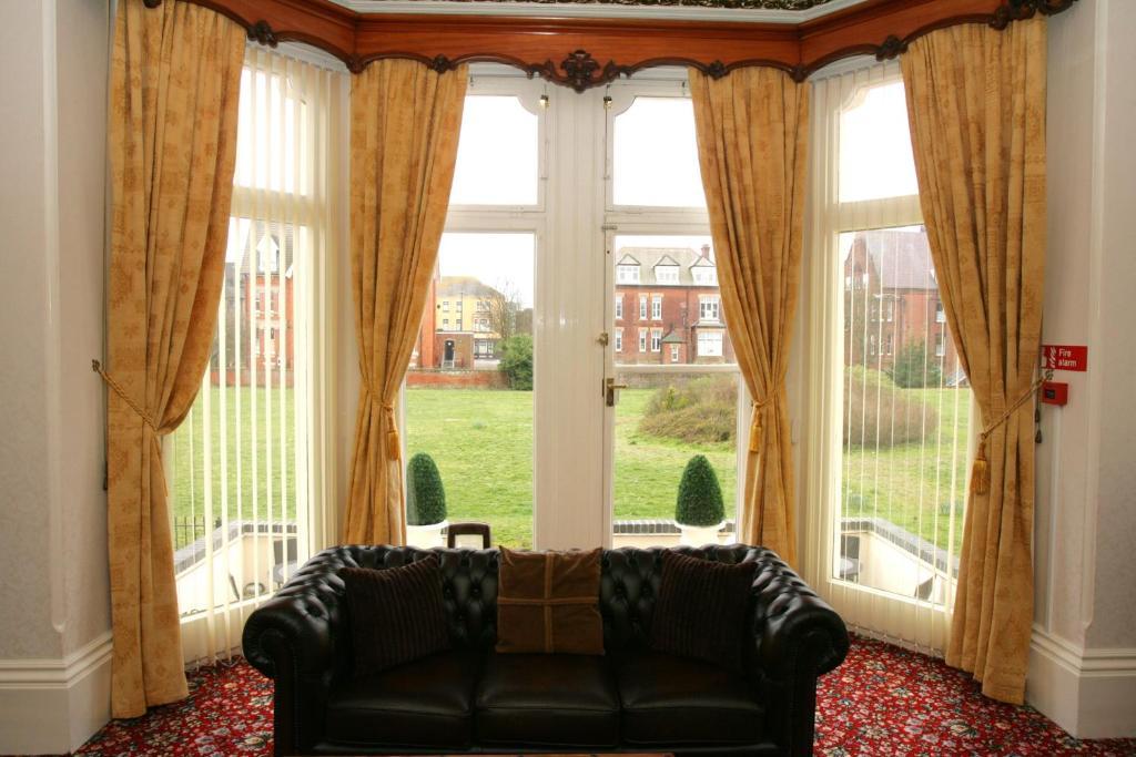 Hotel 3 Norfolk Square Great Yarmouth Esterno foto