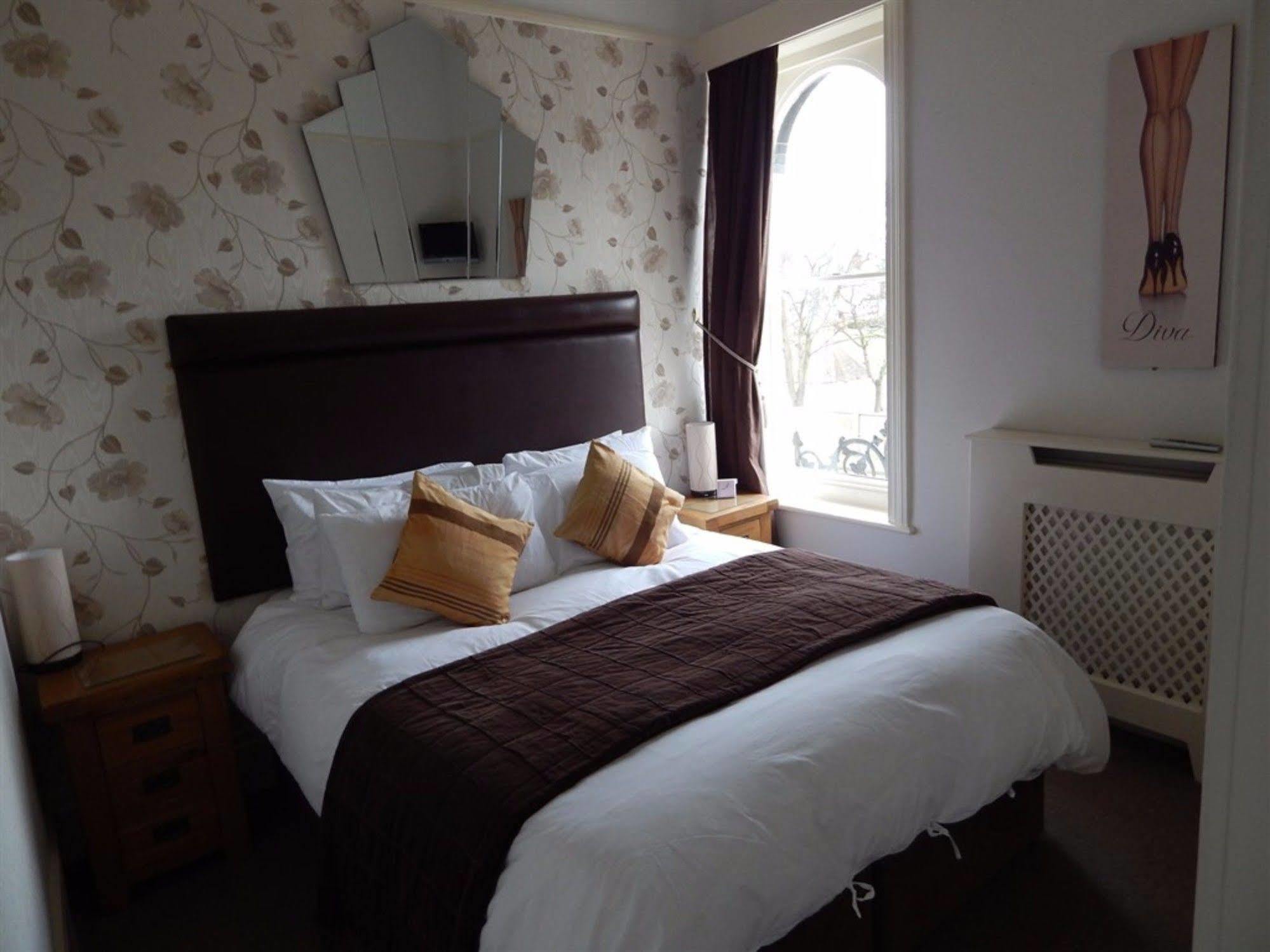 Hotel 3 Norfolk Square Great Yarmouth Esterno foto