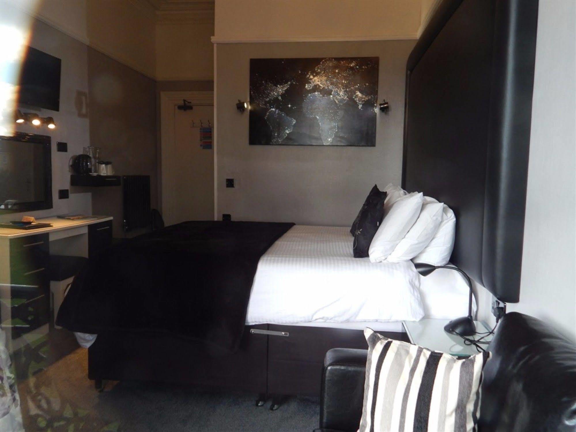 Hotel 3 Norfolk Square Great Yarmouth Esterno foto