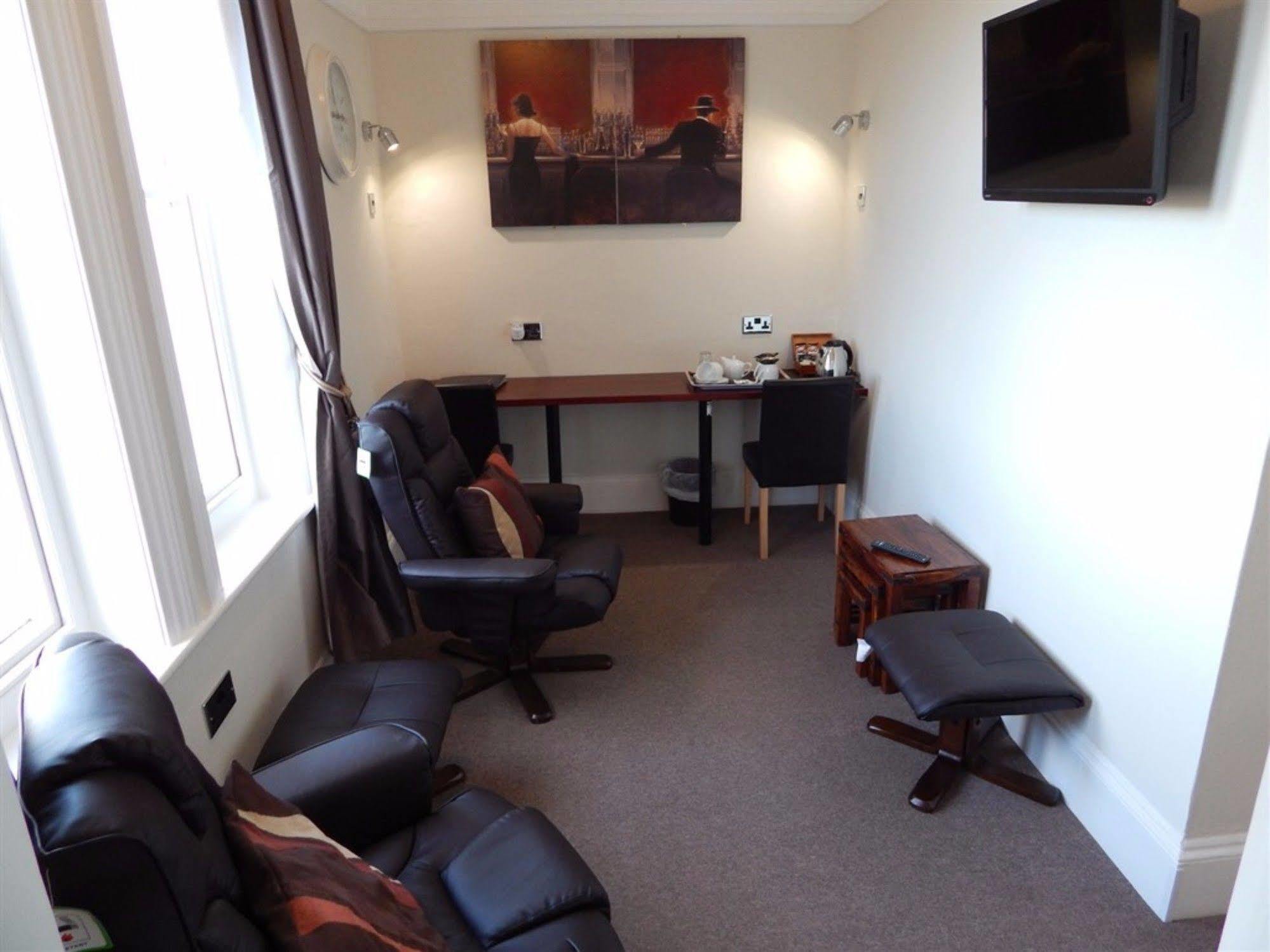 Hotel 3 Norfolk Square Great Yarmouth Esterno foto