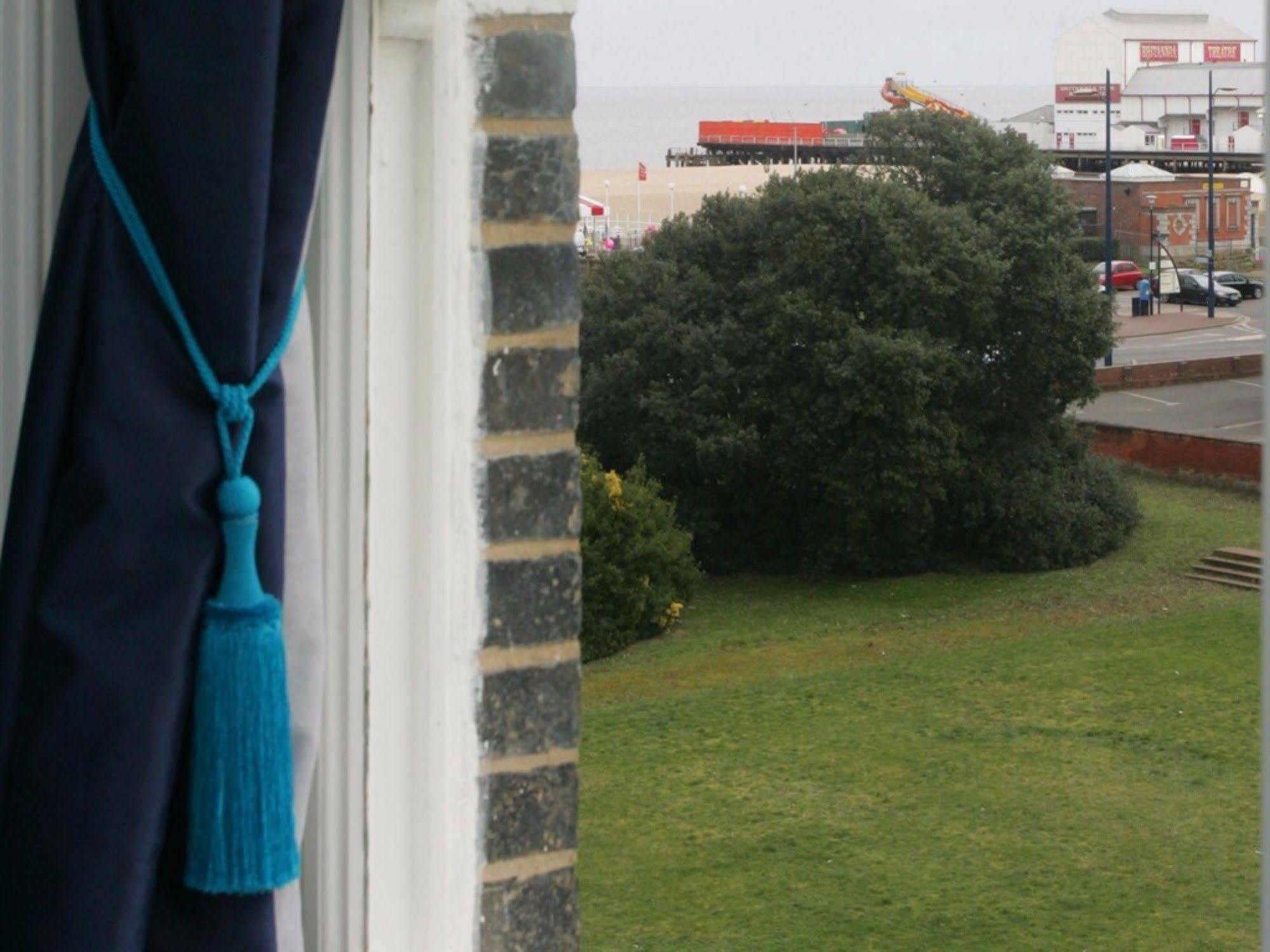 Hotel 3 Norfolk Square Great Yarmouth Esterno foto
